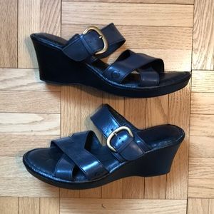 Born black leather sandals 10M
